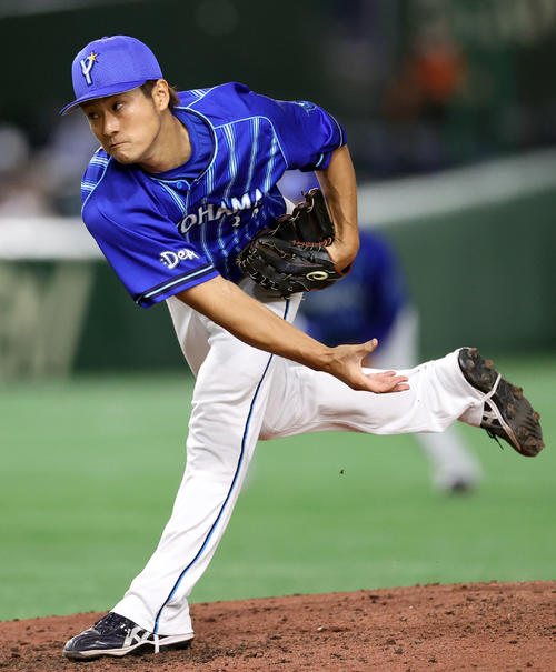 巨人対DeNA 9回裏から登板する平田（撮影・狩俣裕三）