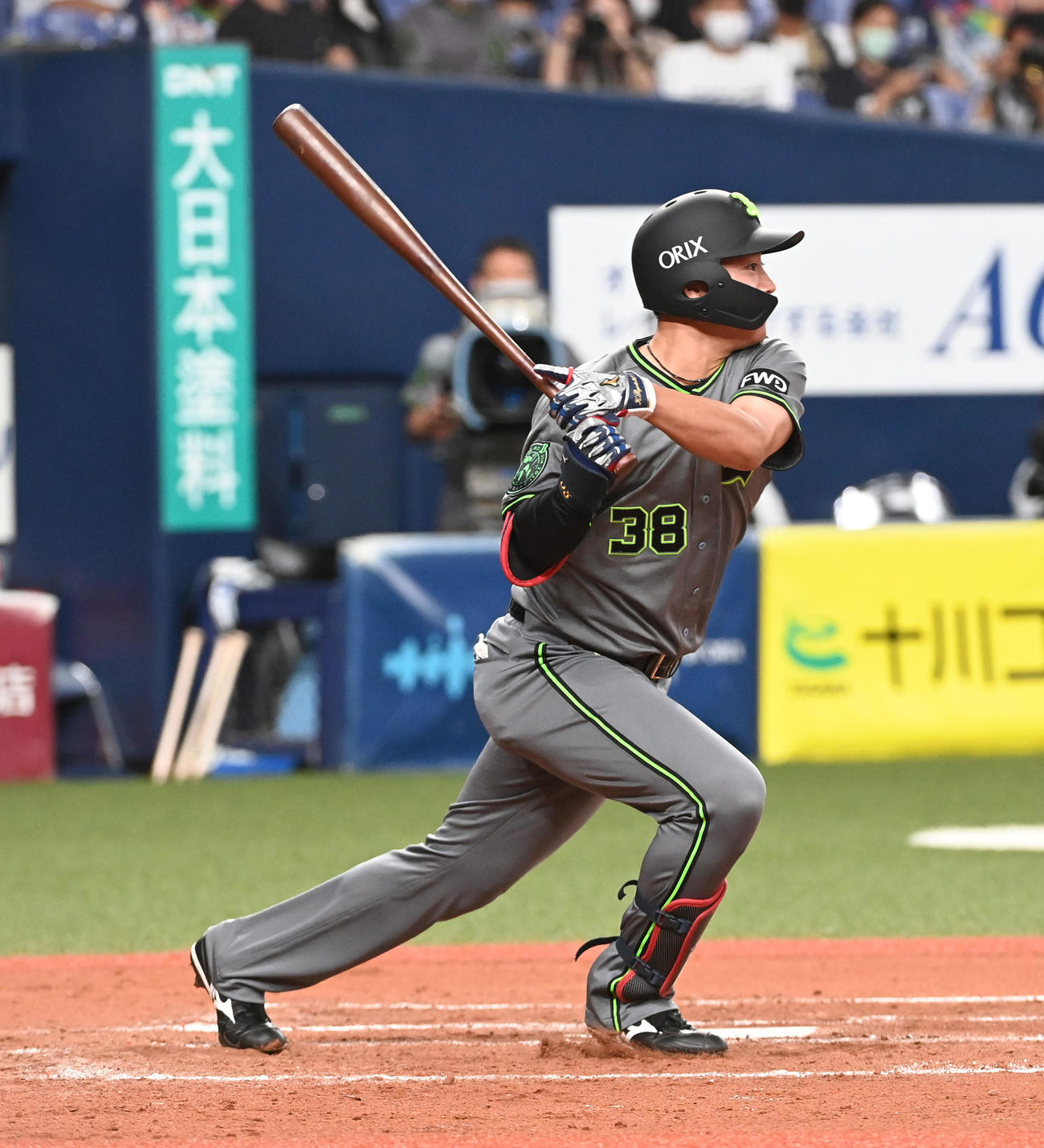 オリックス対西武　7回裏オリックス1死、来田は中前打を放つ（撮影・前岡正明）