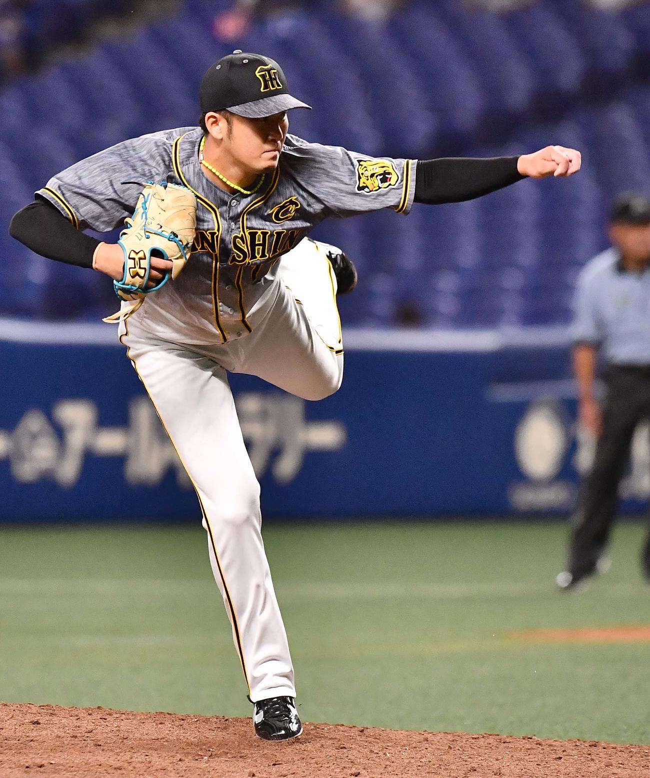 中日対阪神　阪神2番手の岩貞（撮影・上田博志）