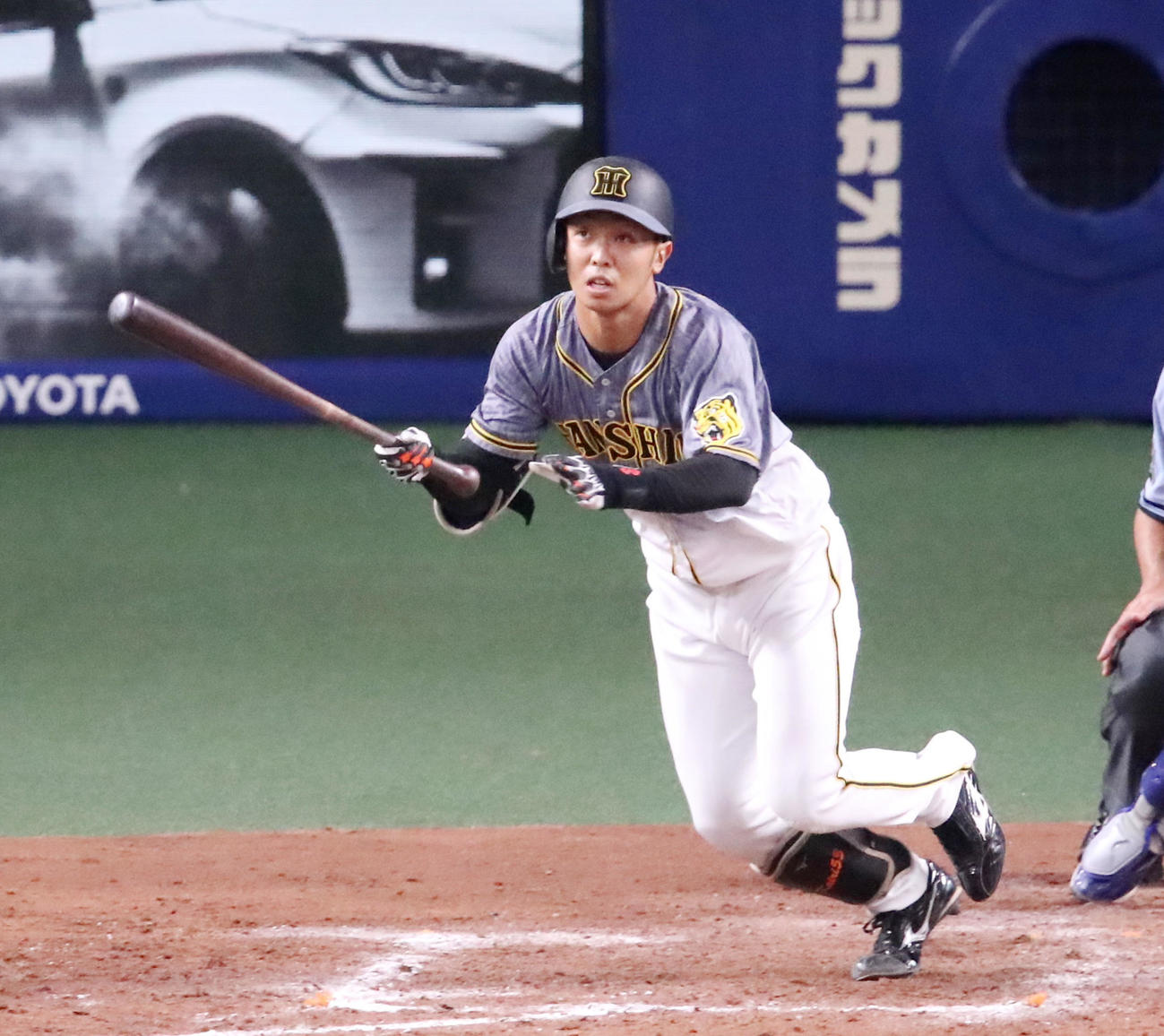 中日対阪神　4回表阪神2死三塁、代打島田は右前適時打を放つ（撮影・加藤哉）
