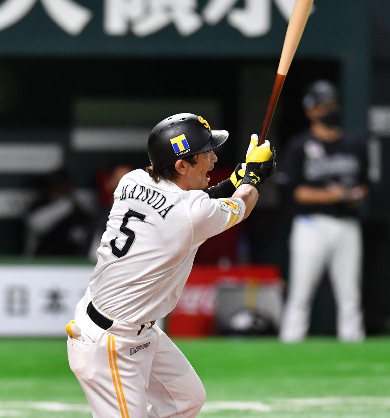 ソフトバンク対ロッテ　8回裏ソフトバンク2死一、二塁、代打松田は勝ち越しの2点適時二塁打を放つ（撮影・岩下翔太）