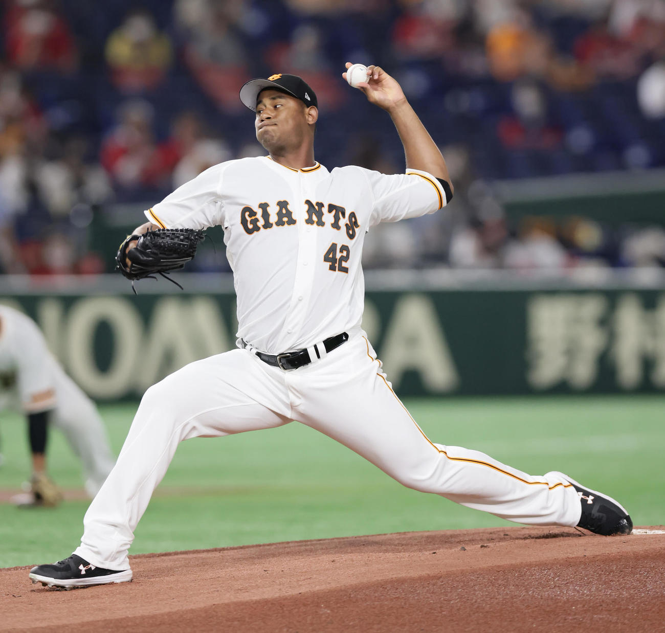 巨人対広島　巨人先発のメルセデス（撮影・足立雅史）