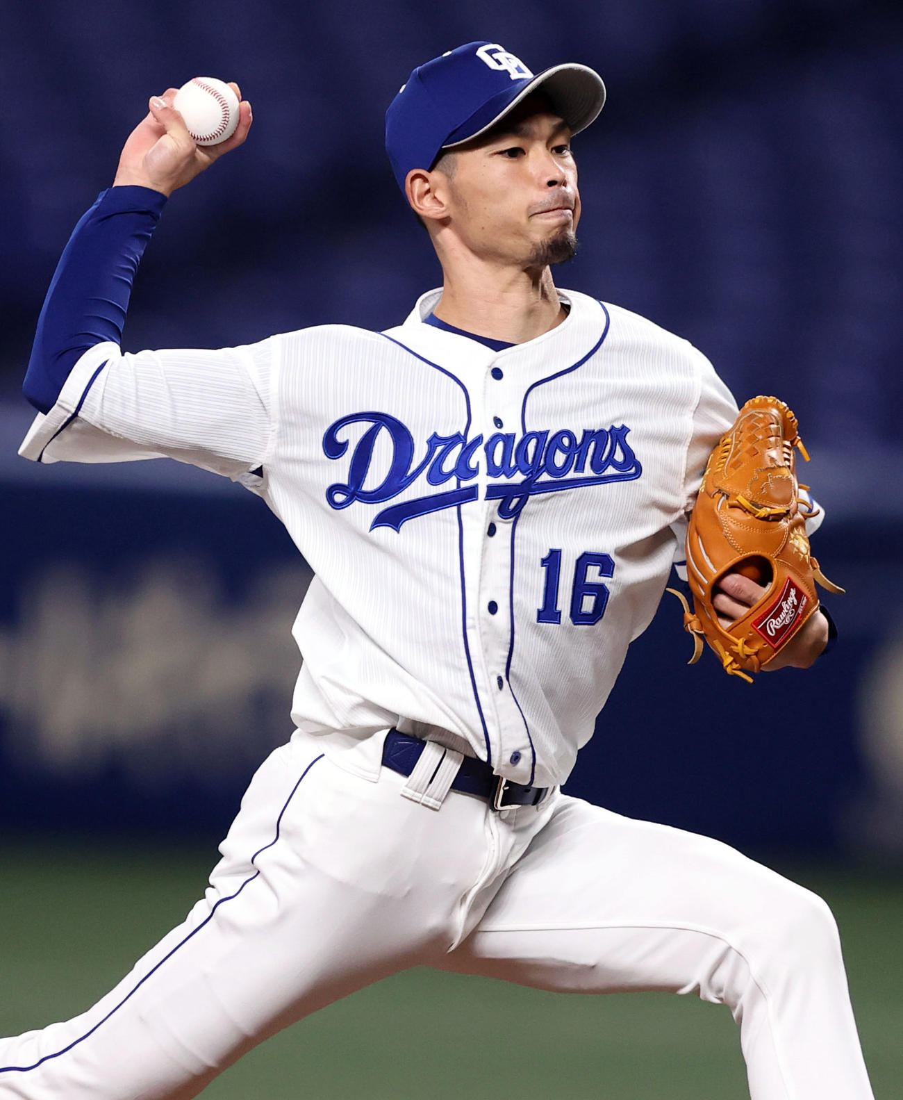 中日対巨人　8回表から登板する又吉（撮影・狩俣裕三）