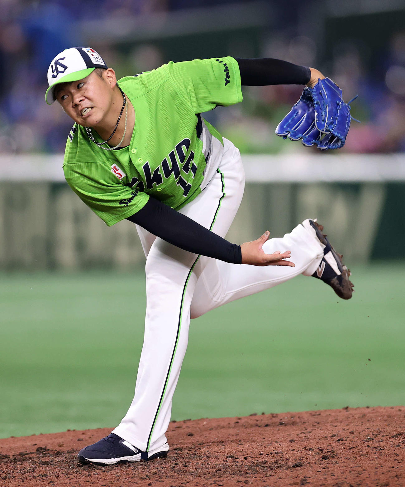 ヤクルト対DeNA　力投するヤクルト清水（撮影・鈴木正人）