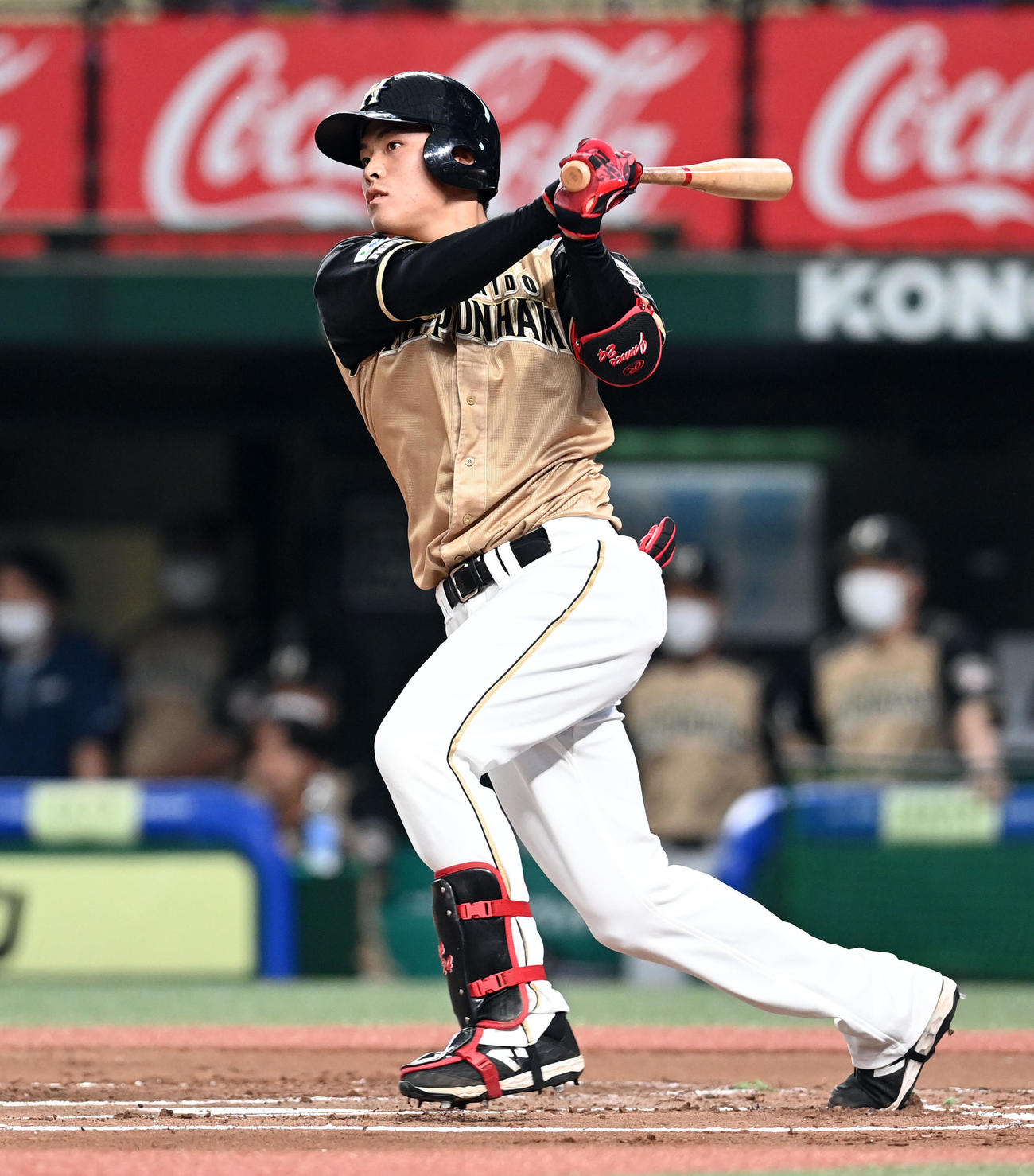 西武対日本ハム　1回表日本ハム無死一、三塁、先制の適時二塁打を放つ野村（撮影・たえ見朱実）