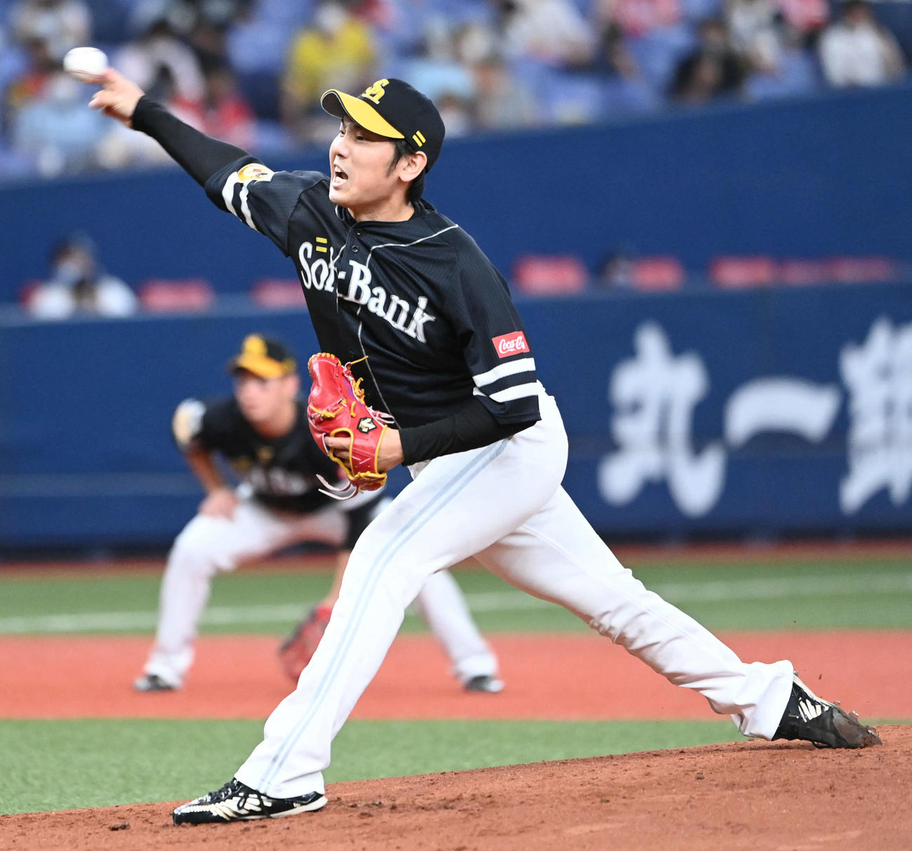 オリックス対ソフトバンク　ソフトバンク先発の石川（撮影・前岡正明）
