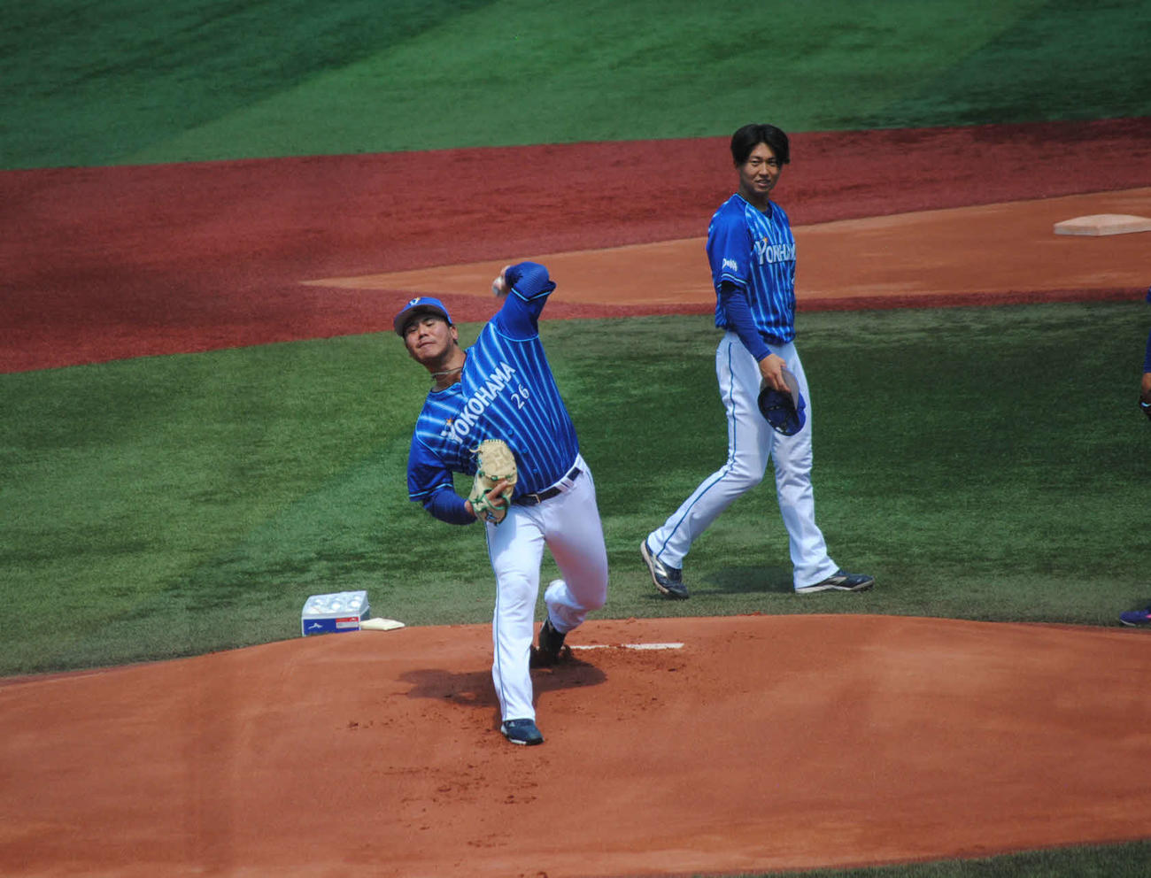 DeNA浜口投手は6月6日以来となる横浜スタジアムの練習でマウンドの感触を確かめた