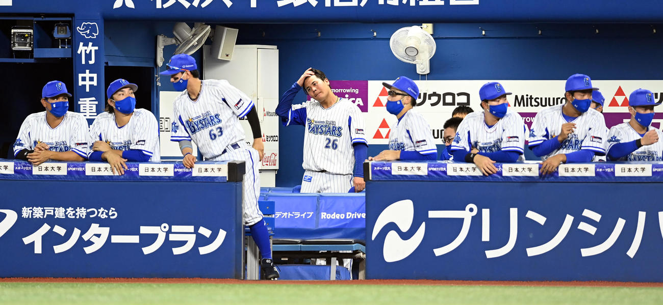 3回途中でマウンドを降りたDeNA先発の浜口（撮影・たえ見朱実）