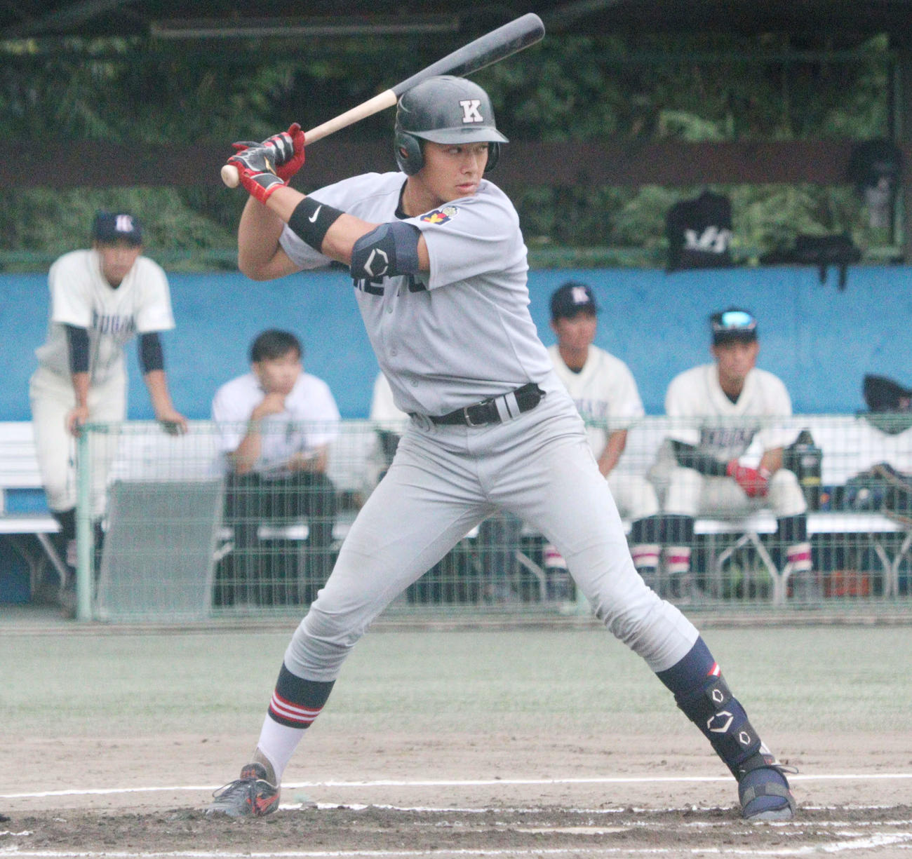慶大対国学院大　6回表慶大　打席に立つ清原内野手（撮影・関根直人）