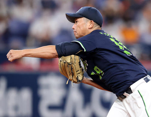 巨人対ヤクルト　ヤクルト先発の石川（撮影・狩俣裕三）
