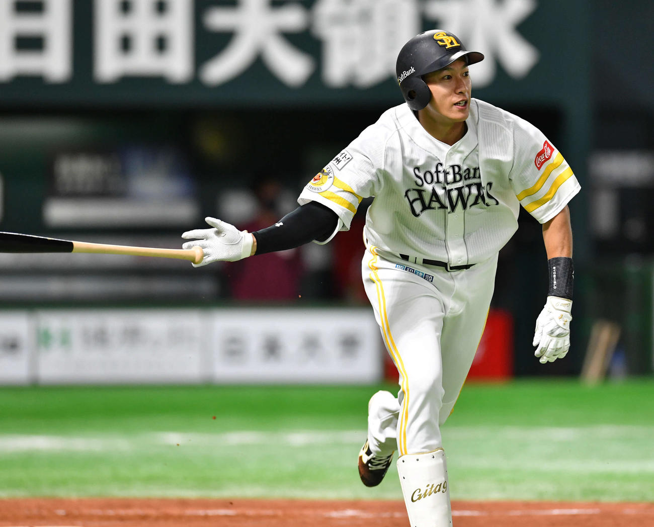 ソフトバンク対楽天　5回裏ソフトバンク1死一、二塁、柳田は右越え3点本塁打を放つ（撮影・岩下翔太）