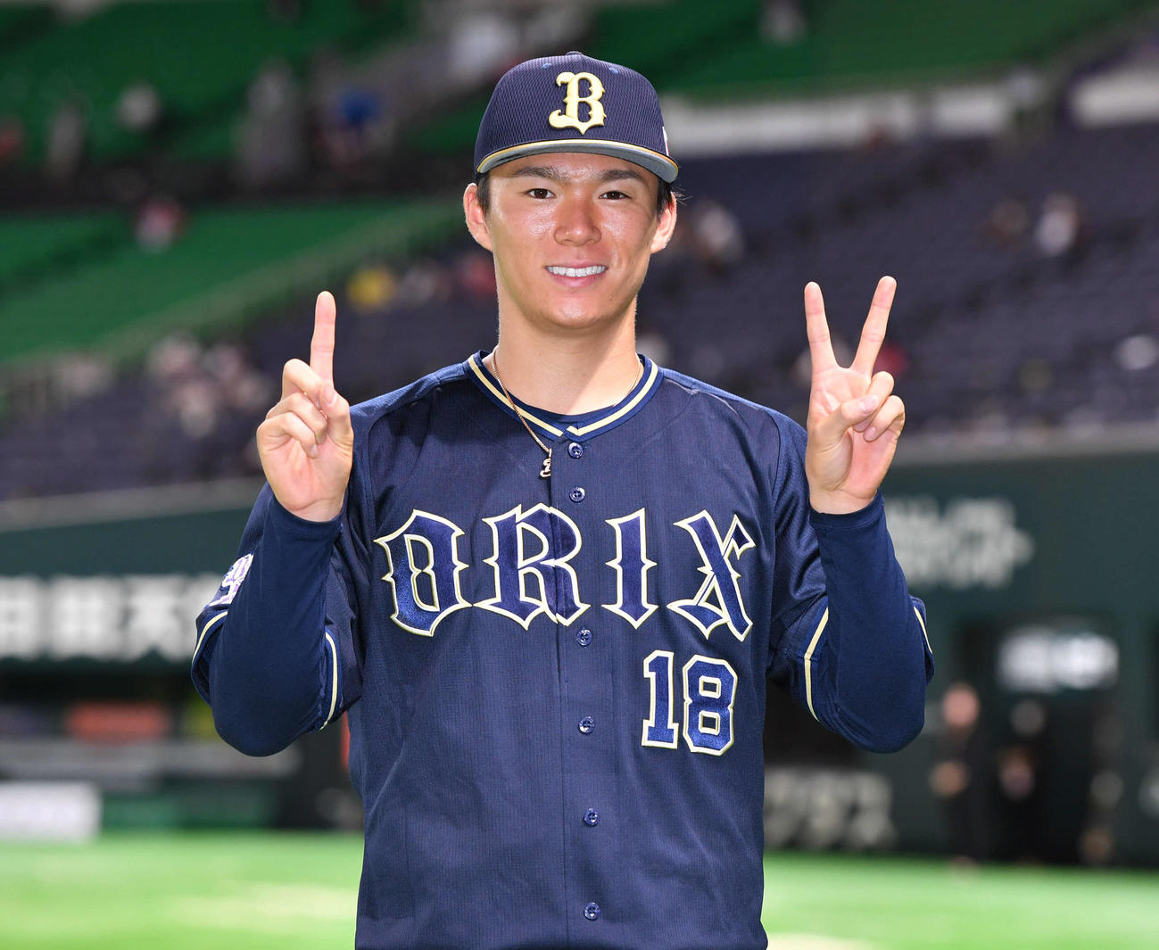 ソフトバンク対オリックス　12勝目を挙げ笑顔を見せる山本（撮影・岩下翔太）