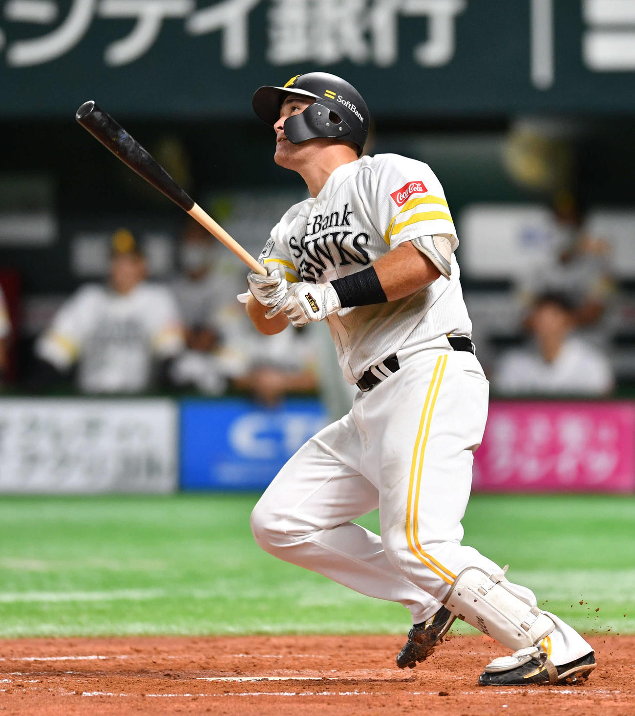 ソフトバンク対オリックス　4回裏ソフトバンク1死満塁、リチャードは左越えに逆転満塁本塁打を放つ（撮影・岩下翔太）