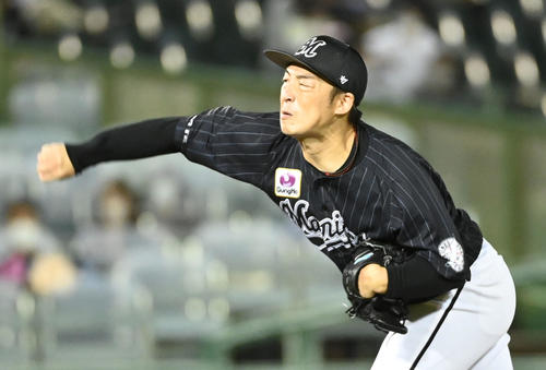 オリックス対ロッテ　ロッテ先発の美馬（撮影・前岡正明）