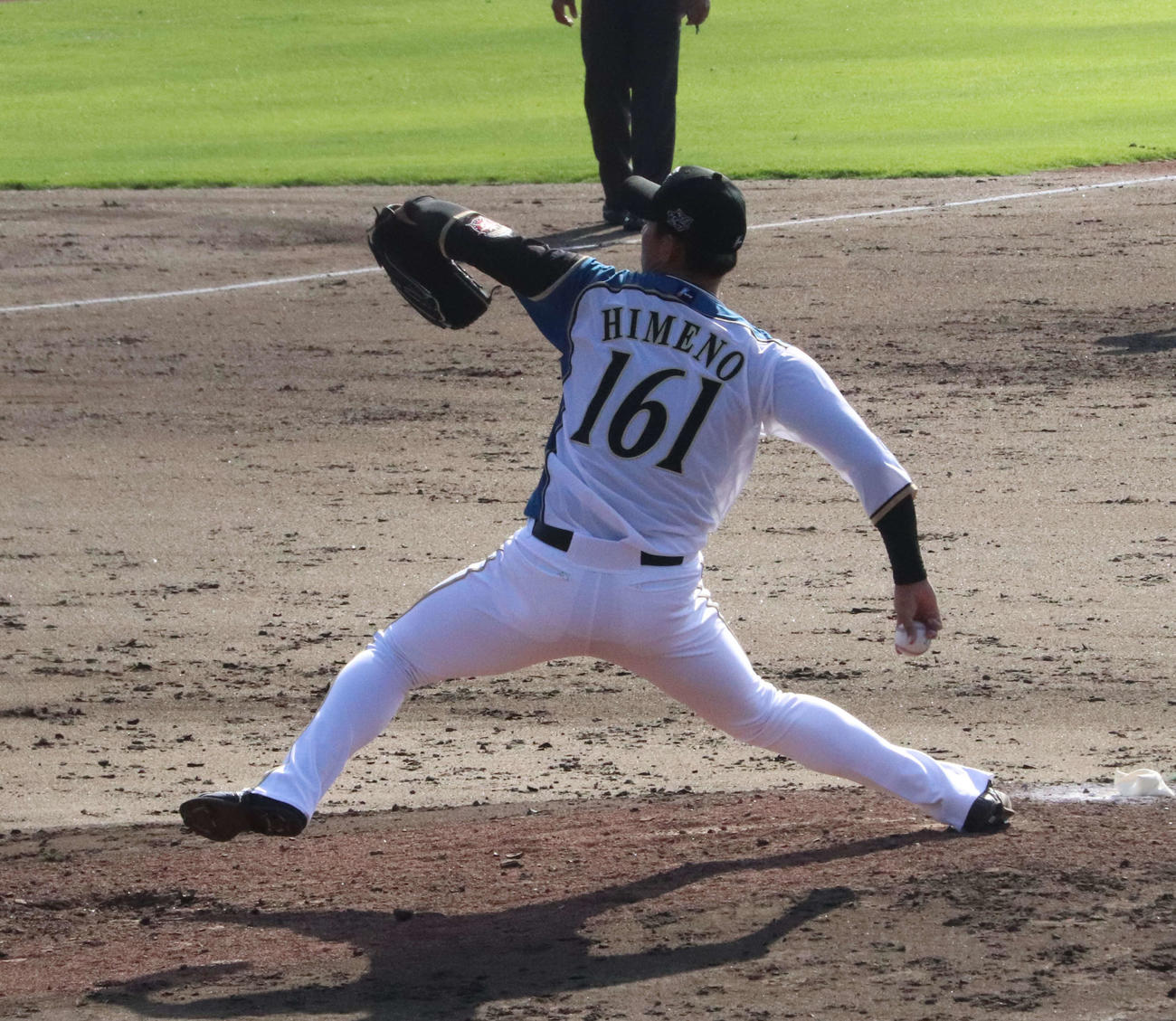 イースタン・リーグ巨人戦で投手転向後初実戦に臨んだ日本ハム姫野（撮影・小早川宗一郎）
