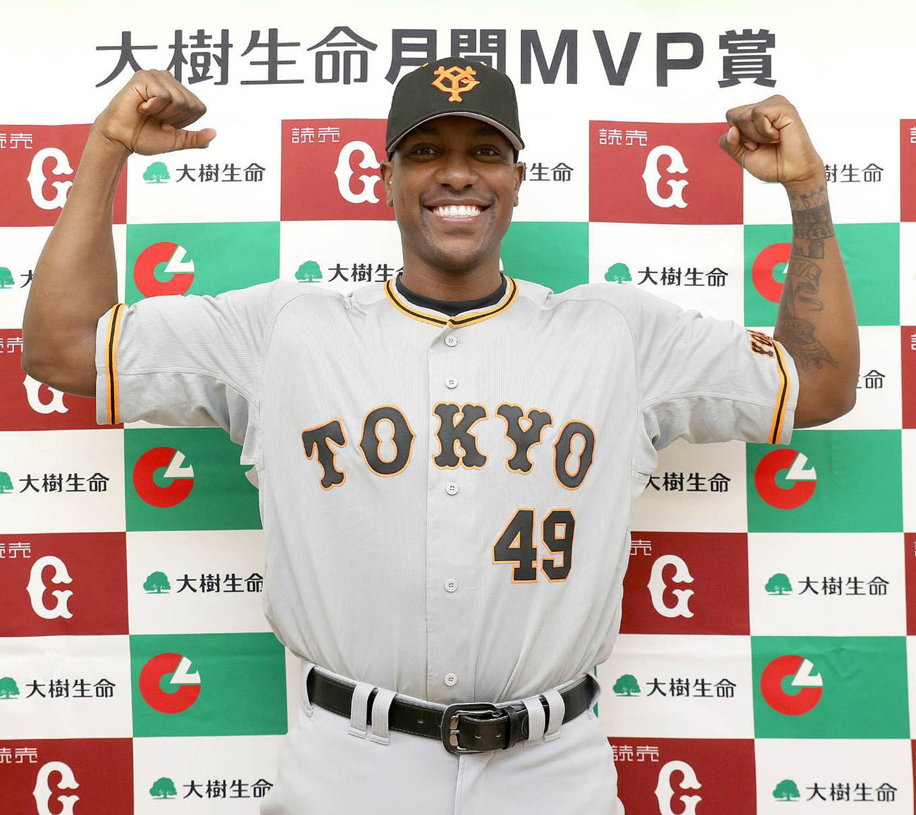 大樹生命月間MVP賞を受賞したビエイラ（球団提供）