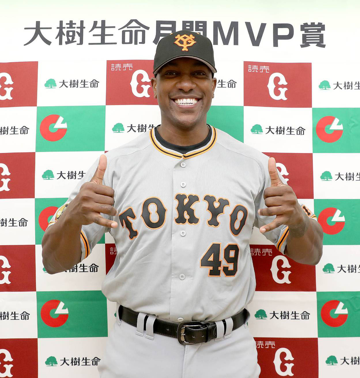 大樹生命月間MVP賞を受賞したビエイラ（球団提供）