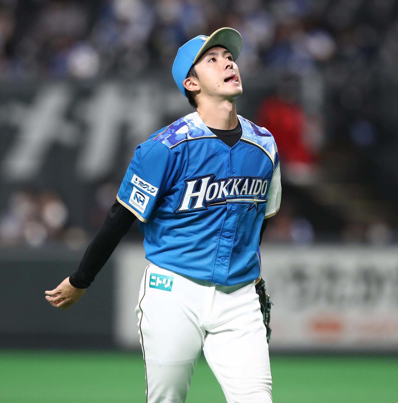 日本ハム対楽天　3回までに3失点し渋い表情の上沢（撮影・黒川智章）