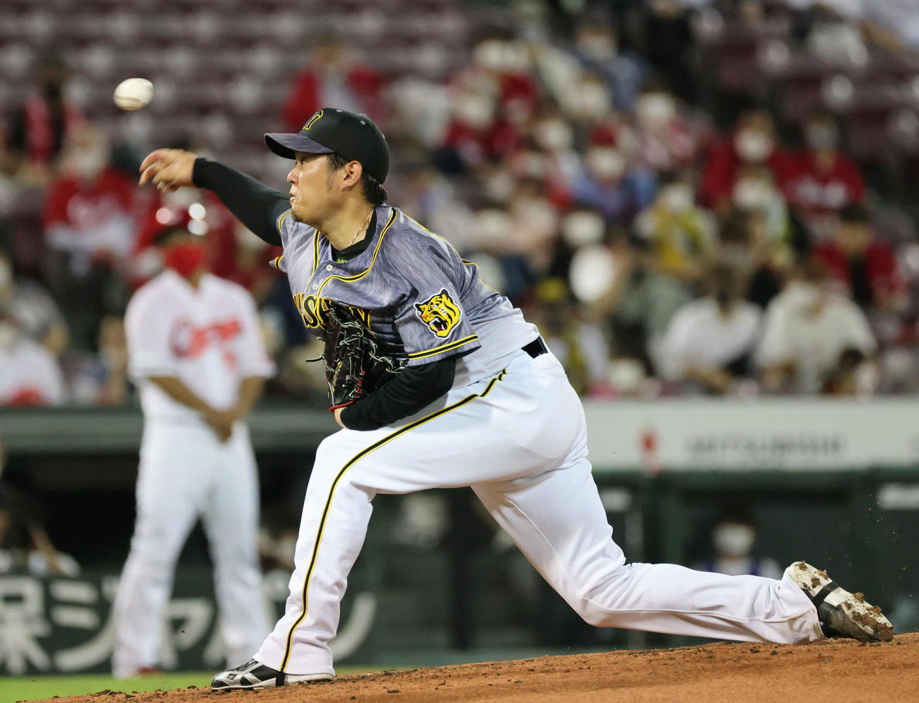 広島対阪神　通算100勝を挙げた阪神西勇（撮影・加藤孝規）