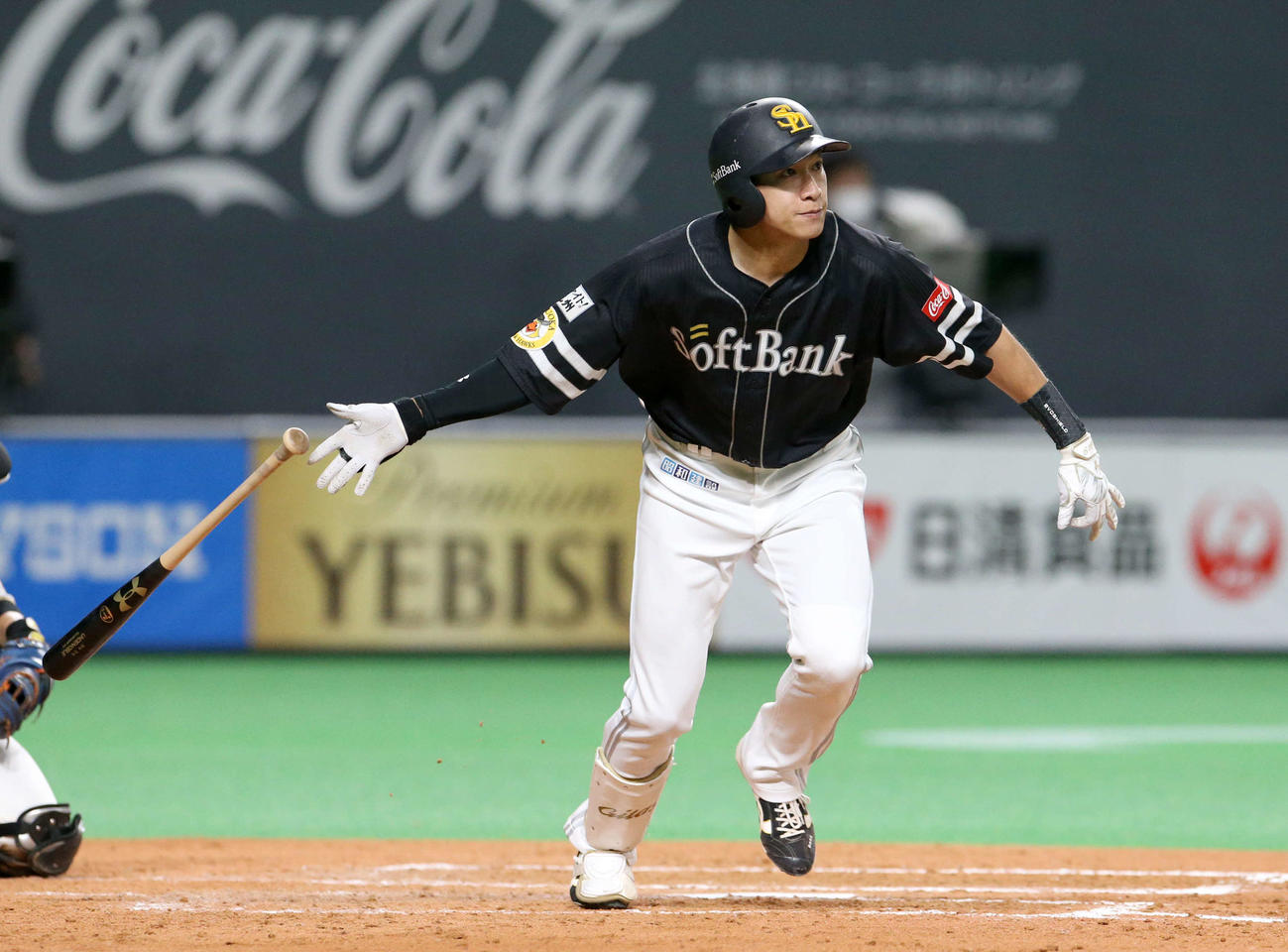 日本ハム対ソフトバンク　5回表ソフトバンク1死一塁、柳田は適時三塁打を放つ（撮影・佐藤翔太）