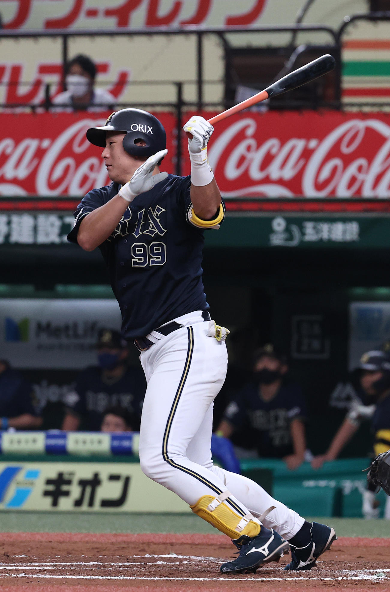 西武対オリックス　7回表オリックス無死、チーム初安打となる中前打を放つ杉本（撮影・河野匠）