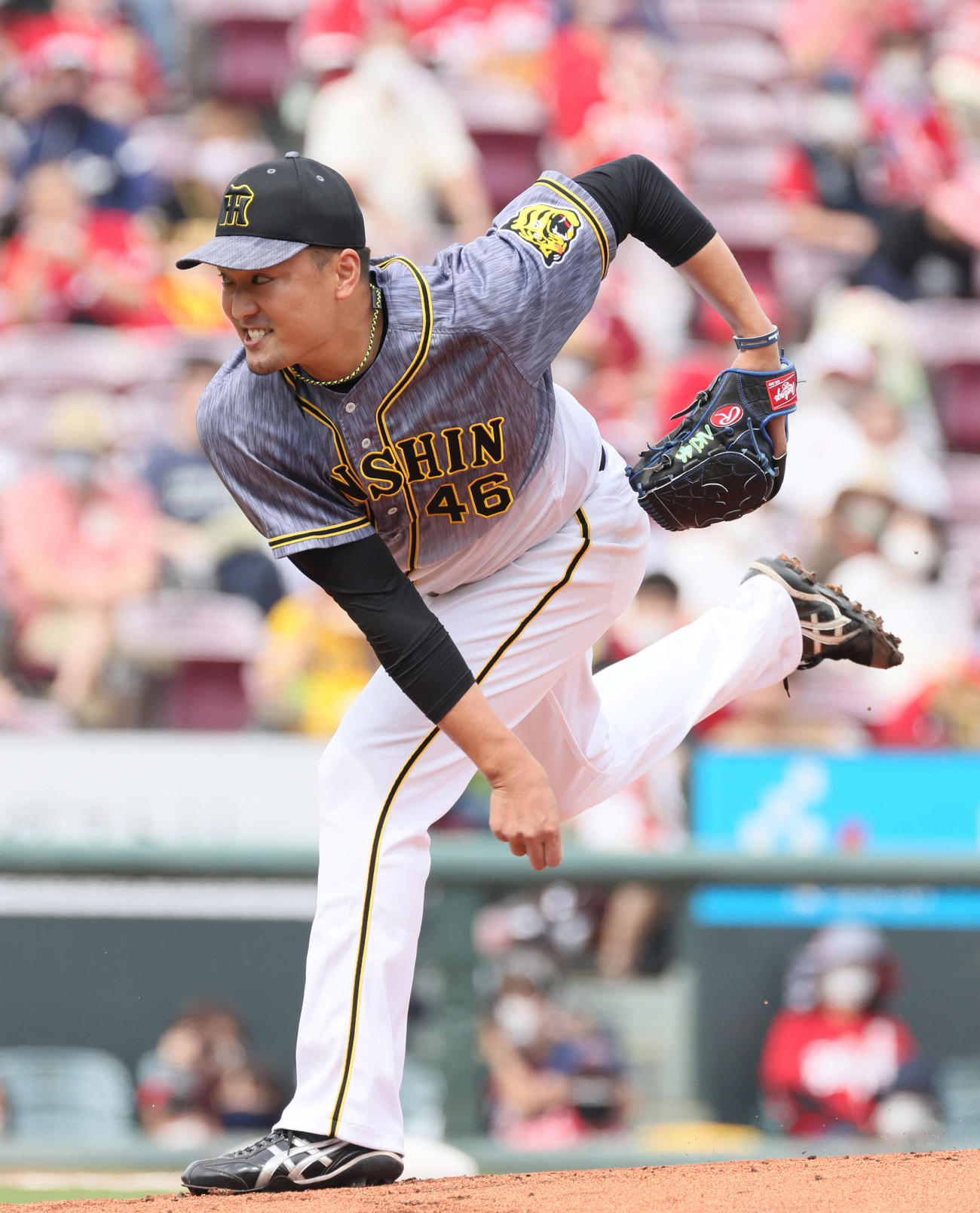 広島対阪神　10勝目を挙げた秋山（撮影・加藤孝規）