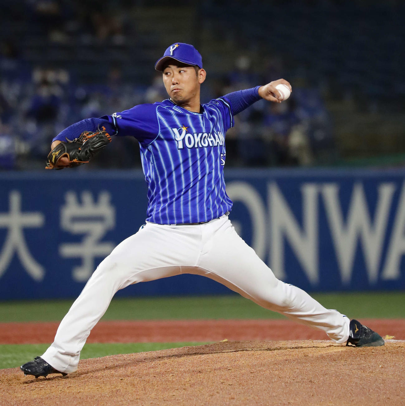 ヤクルト対DeNA DeNA2人目の池谷（撮影・丹羽敏通）
