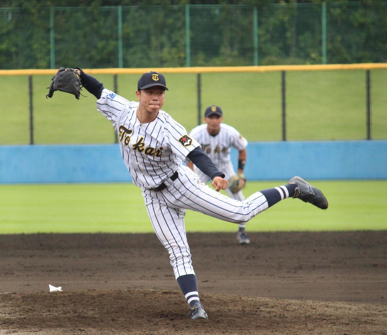 筑波大－東海大　初の完封勝利を挙げた東海大・安里（撮影・保坂恭子）