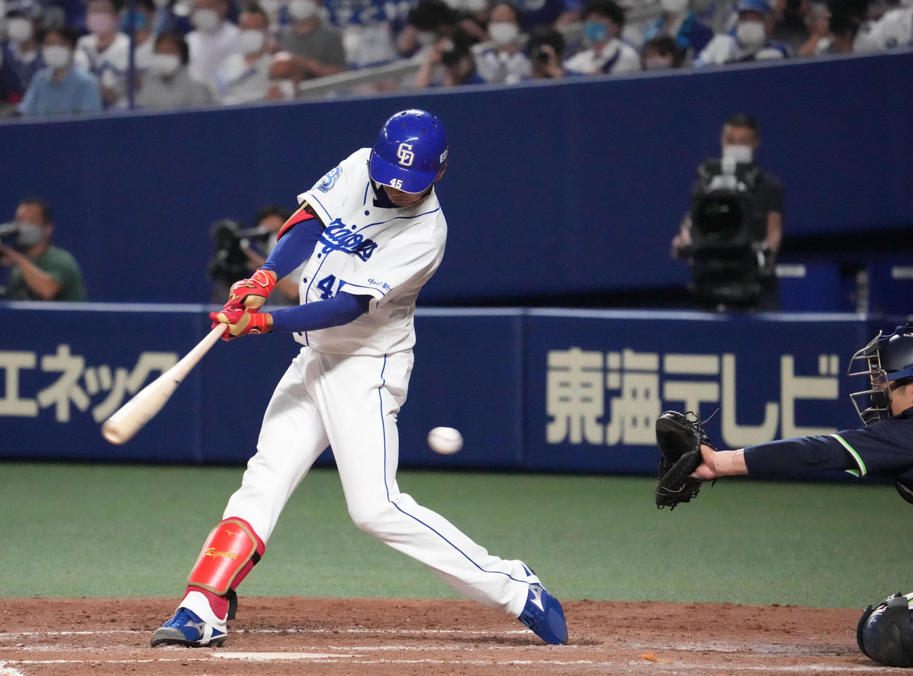 中日対ヤクルト　3回裏中日2死満塁、三振に倒れる土田（撮影・森本幸一）