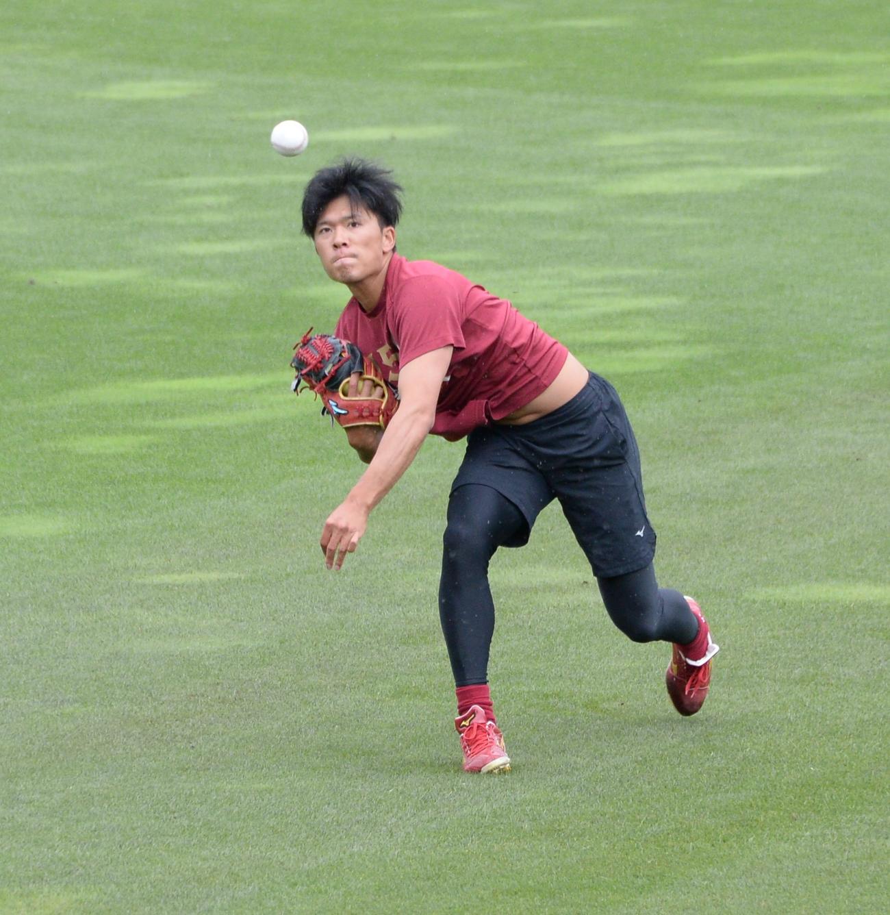 楽天早川隆久（2021年9月6日撮影）