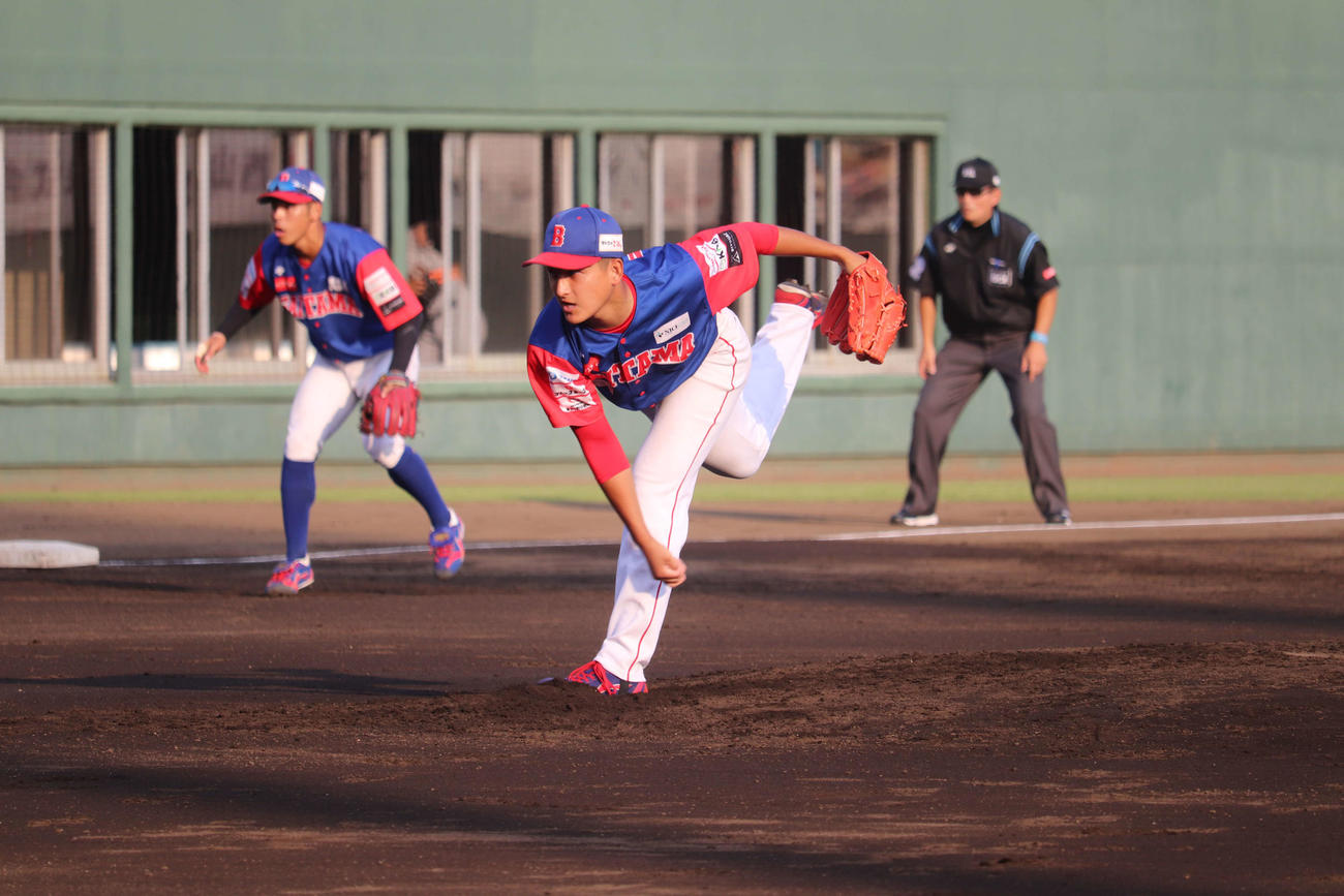 BCリーグ交流戦　巨人3軍対BC埼玉　巨人3軍を相手に先発4回を投げ2安打1失点と好投したBC埼玉の長尾（撮影・保坂淑子）