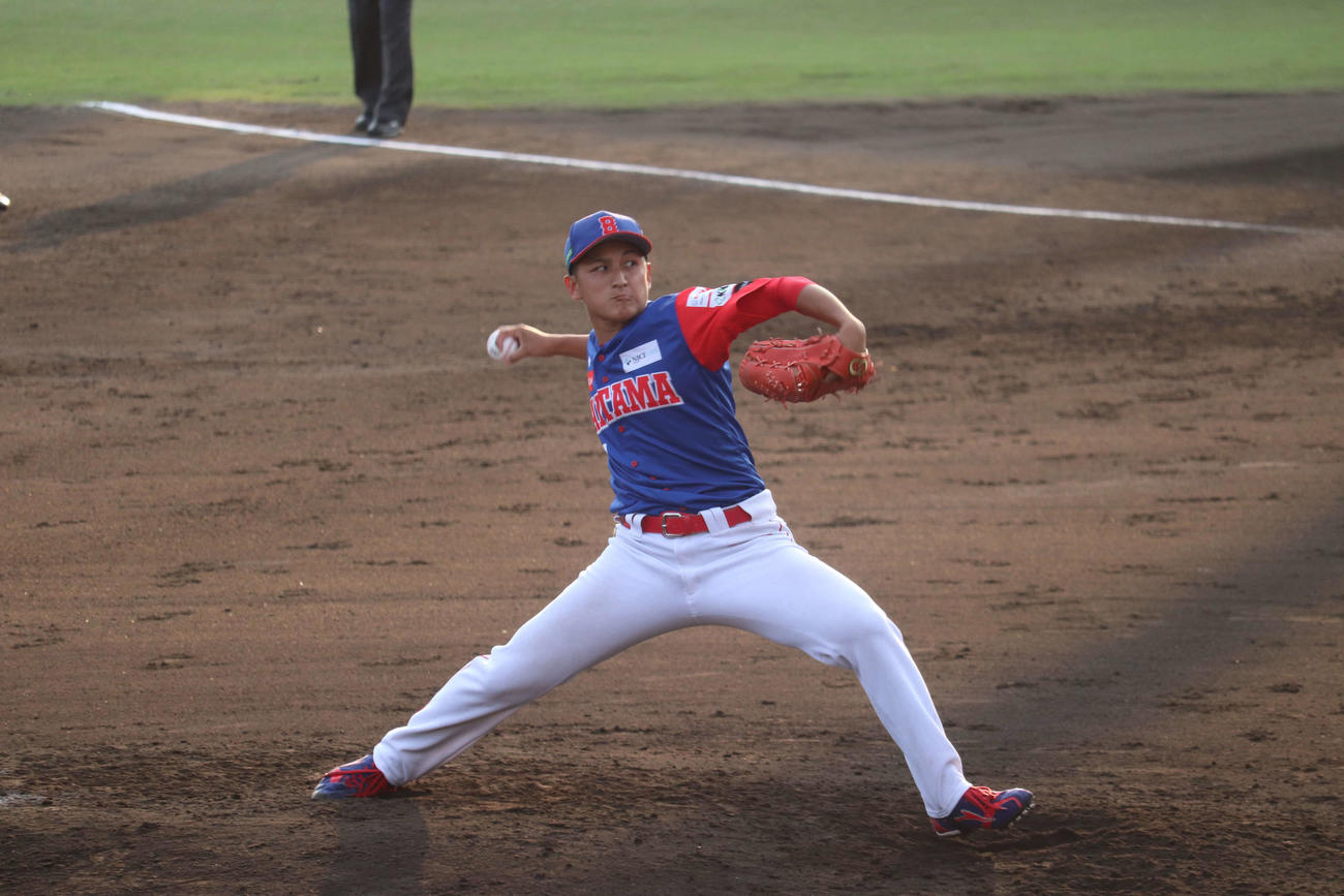 BCリーグ交流戦　巨人3軍対BC埼玉　巨人3軍を相手に先発4回を投げ2安打1失点と好投したBC埼玉の長尾（撮影・保坂淑子）