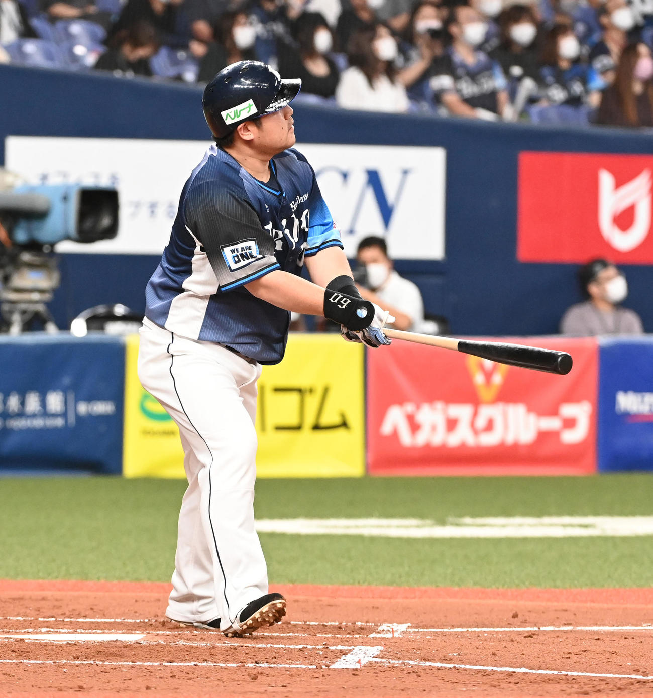 オリックス対西武　4回表西武2死、中村は先制の中越え本塁打を放つ（撮影・前岡正明）