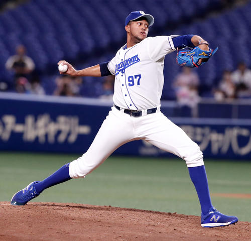 中日対阪神　9回表に登板したRマルティネス（撮影・加藤哉）