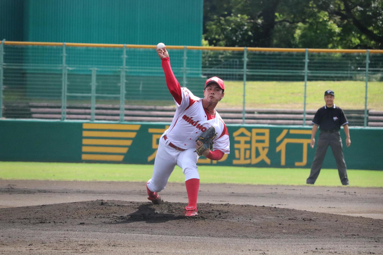 ミキハウス先発の栗山拓巳投手（撮影・林亮佑）