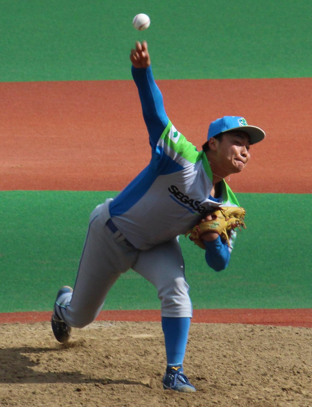 明治安田生命対セガサミー　2番手で登板したセガサミー・横山（撮影・古川真弥）