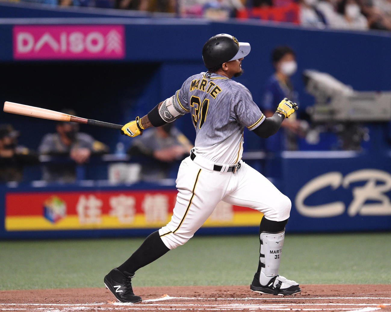 中日対阪神　1回表阪神2死二塁、左前適時打を放つマルテ（撮影・森本幸一）