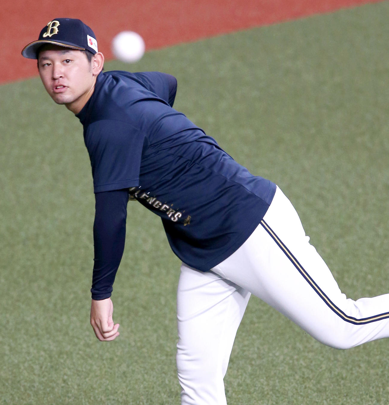オリックス対日本ハム　試合前の練習でキャッチボールするオリックス宮城（2021年9月23日撮影）