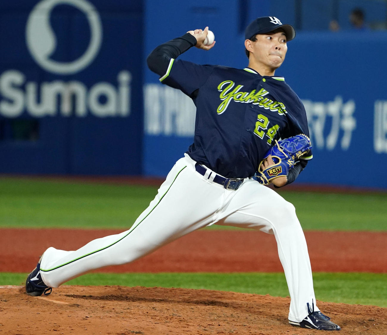 DeNA対ヤクルト　9回裏から登板したヤクルト星（撮影・横山健太）