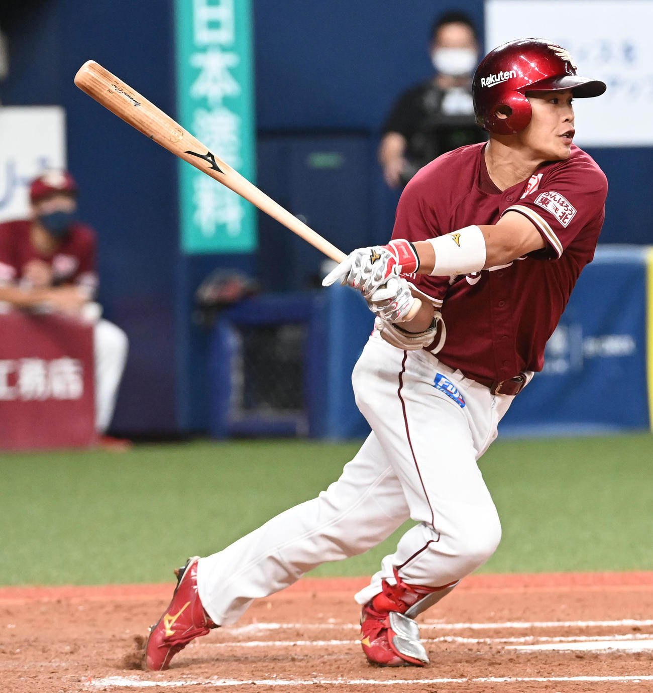 オリックス対楽天　7回表楽天2死二、三塁、山崎剛は右前2点適時打を放つ（撮影・前岡正明）