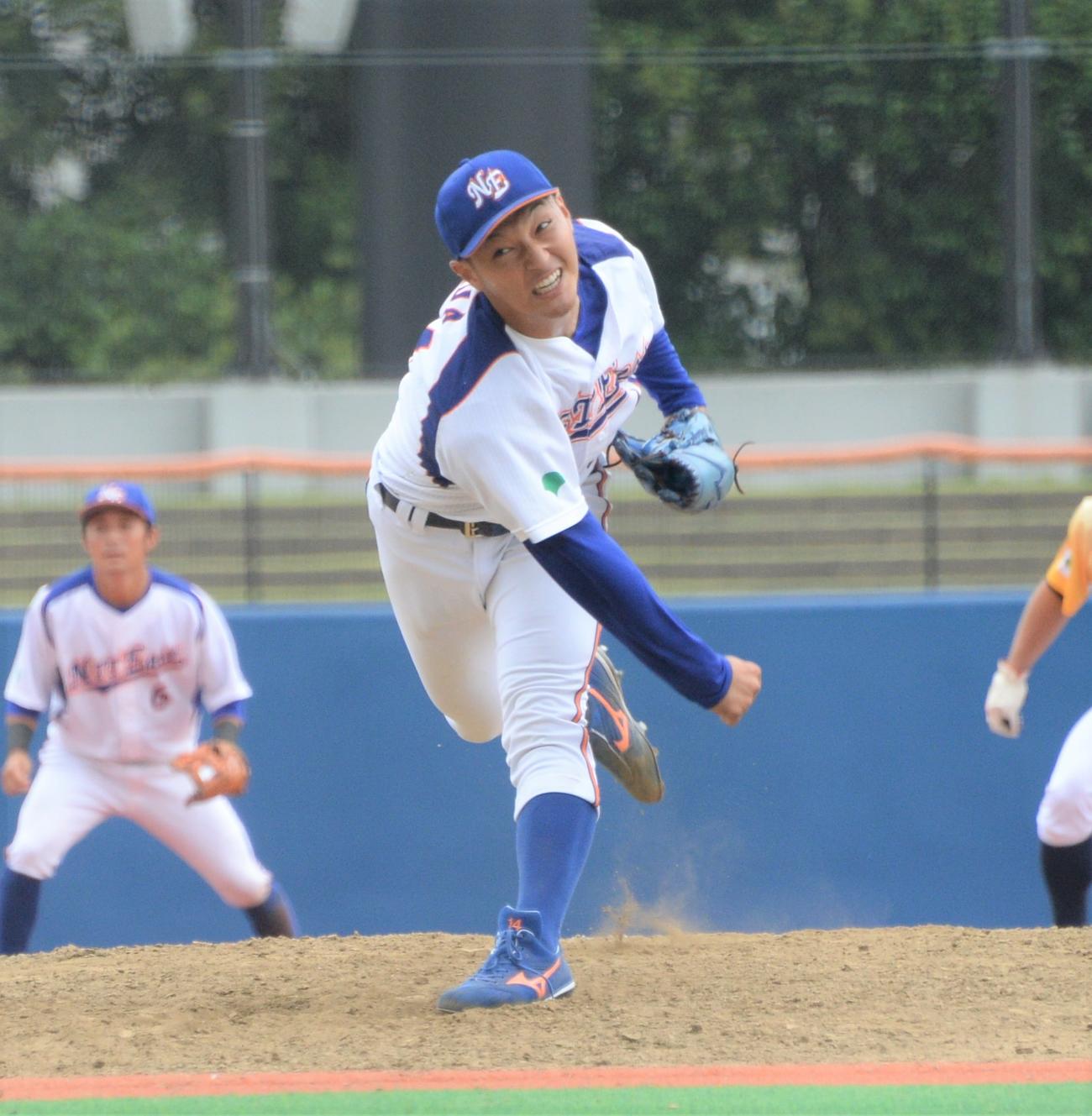 NTT東日本対明治安田生命　力投するNTT東日本の多田（撮影・鈴木正章）