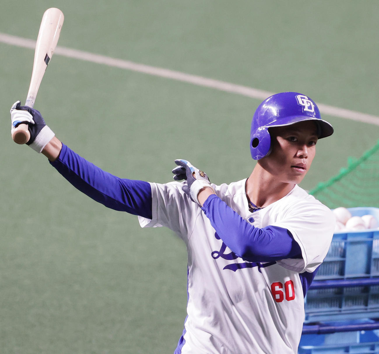 中日対巨人　1軍に合流する中日岡林（撮影・清水貴仁）