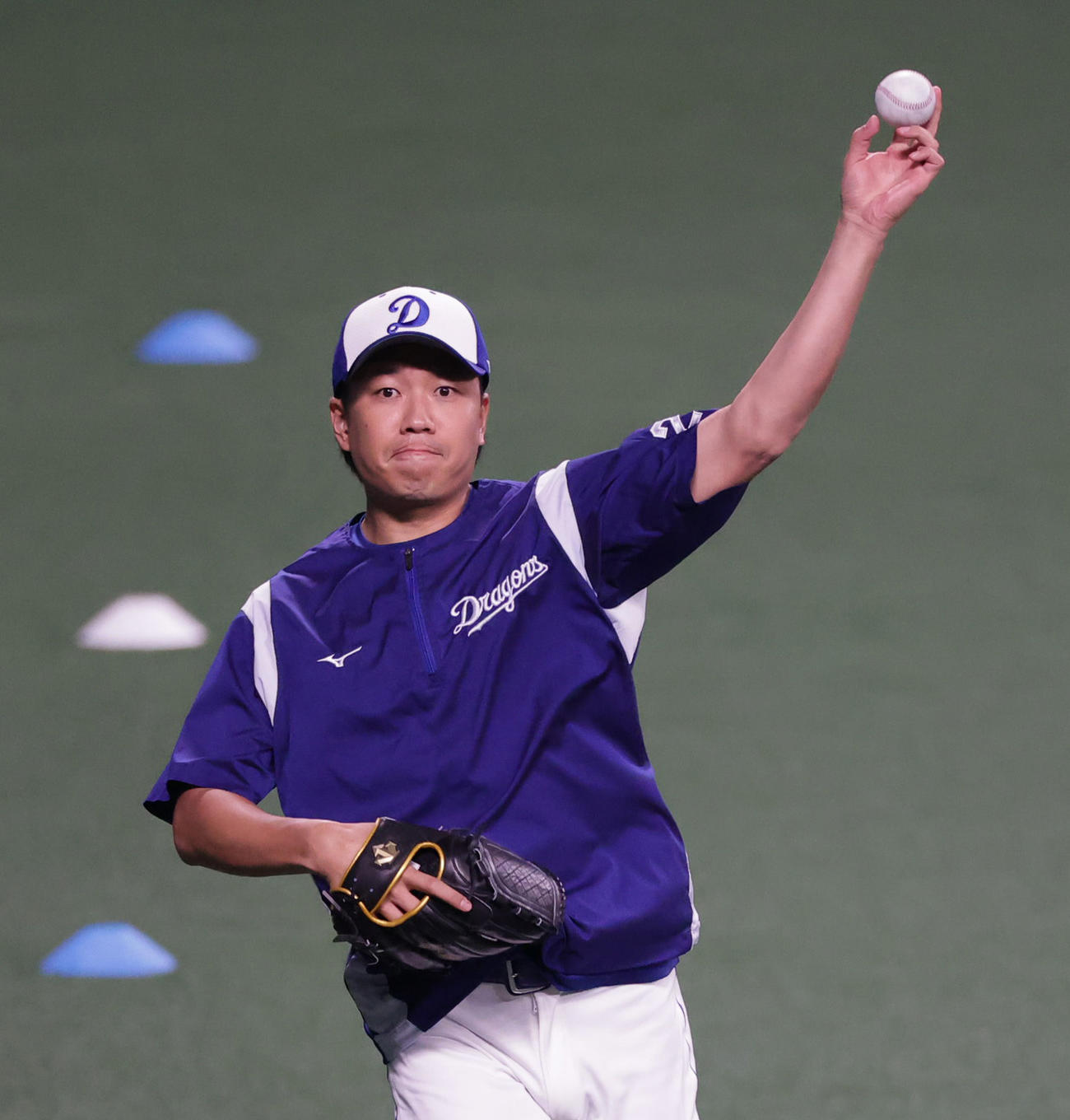 中日対巨人　キャッチボールを行う中日大野雄大（2021年9月29日撮影）