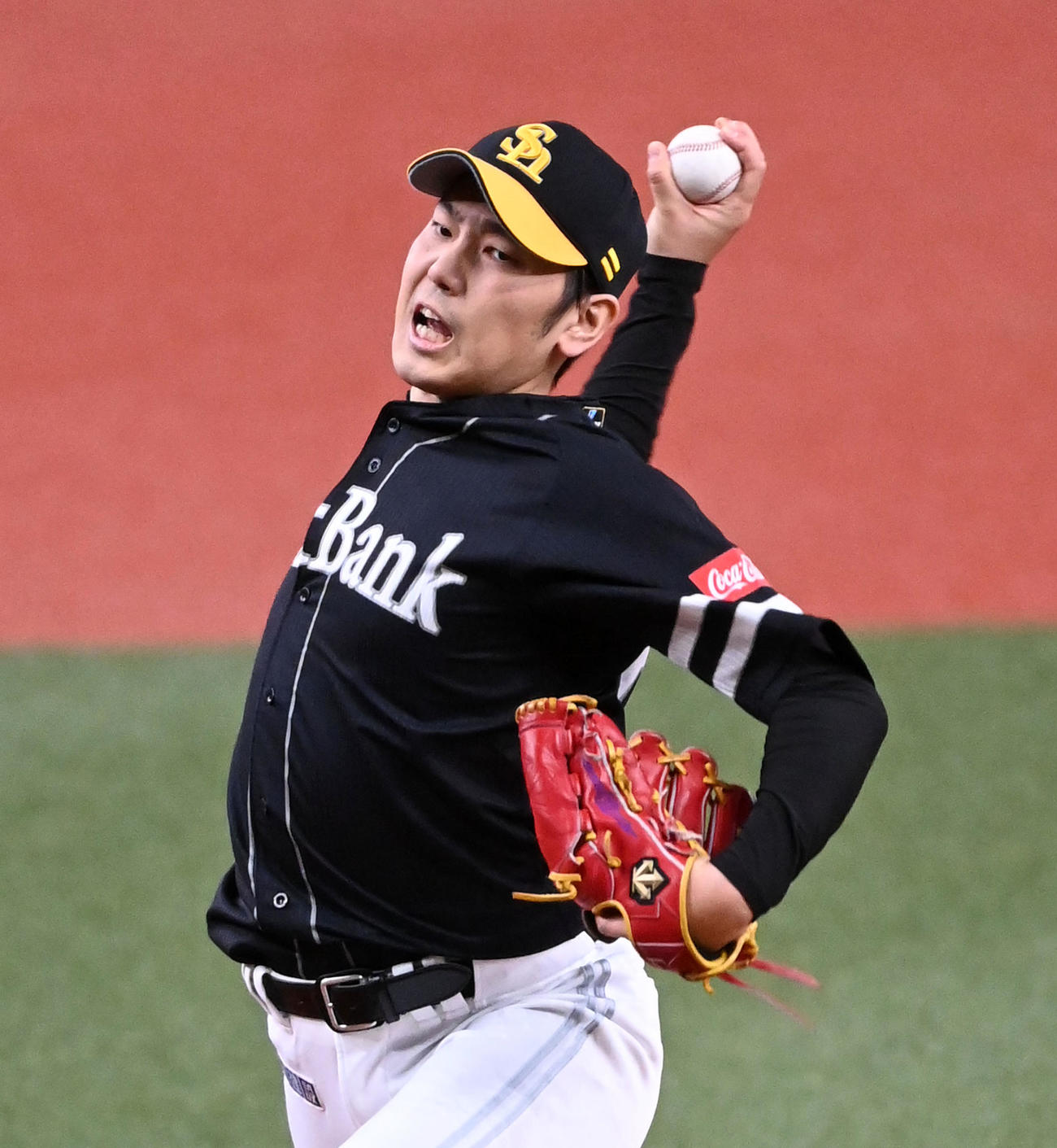オリックス対ソフトバンク　ソフトバンク先発の石川（撮影・前岡正明）