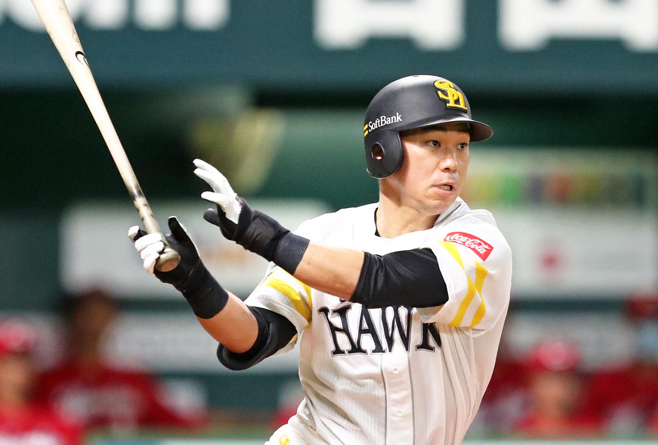 ソフトバンク長谷川勇也（2020年6月12日撮影）