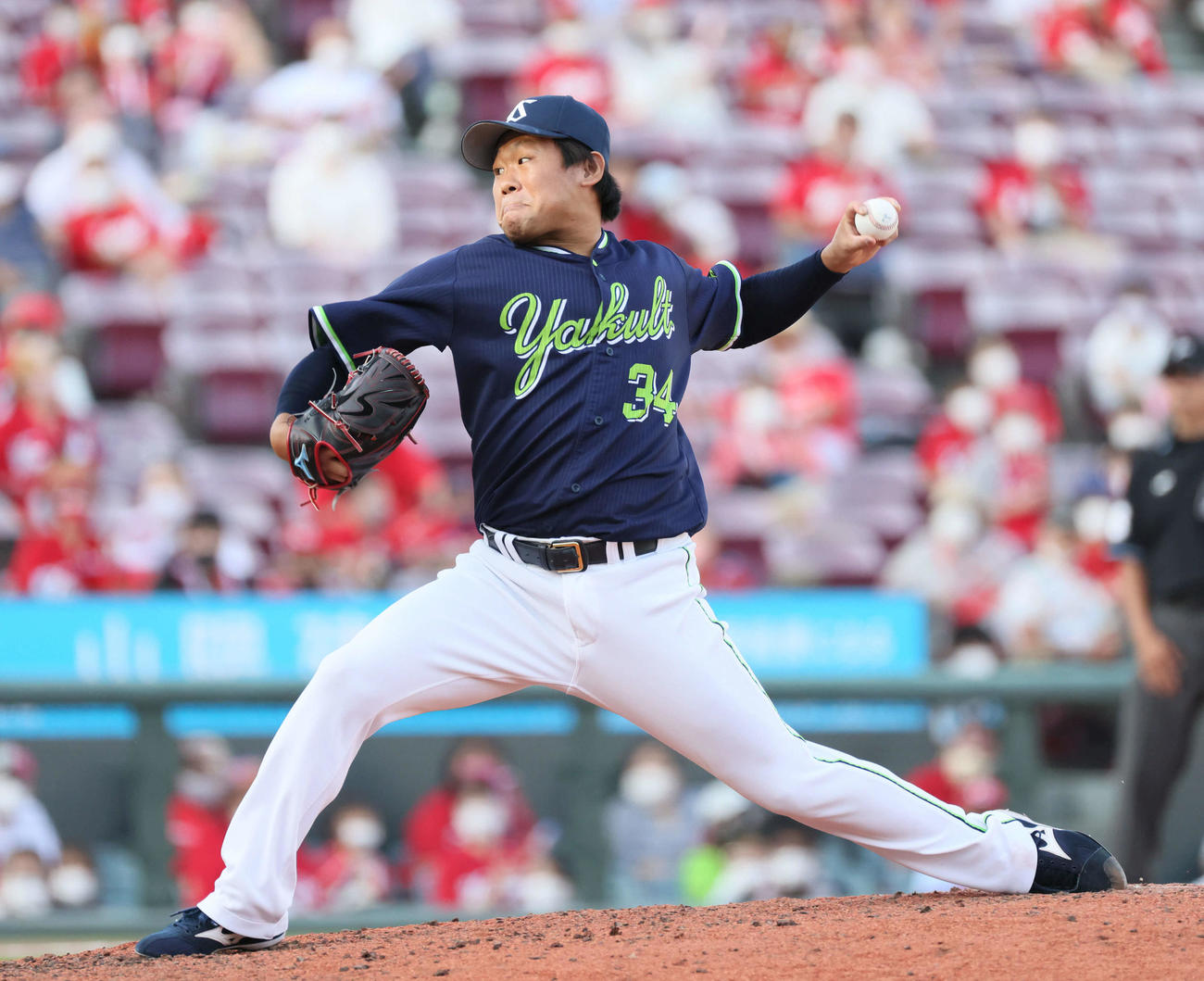 広島対ヤクルト　ヤクルト3番手の田口（撮影・加藤孝規）