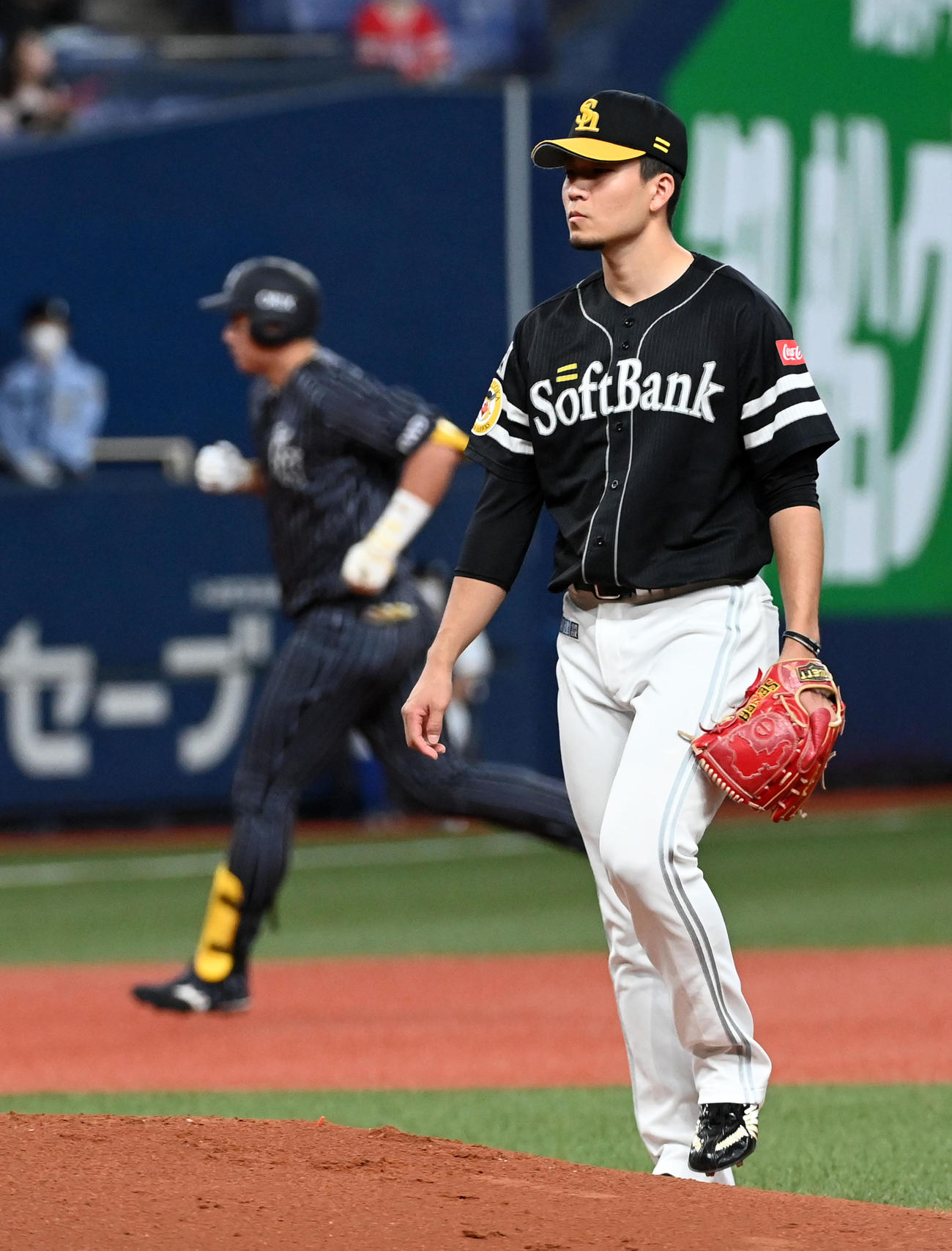オリックス対ソフトバンク　2回裏オリックス無死、千賀は杉本に右越え先制本塁打を浴びる（撮影・前岡正明）