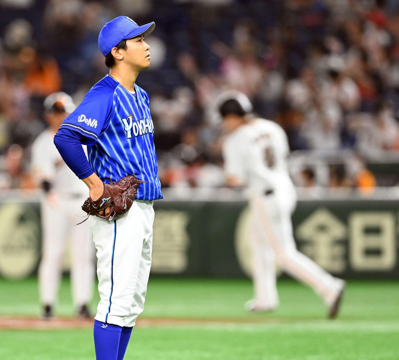 巨人対DeNA 7裏巨人1死、丸にソロ本塁打を浴びる今永（撮影・たえ見朱実）