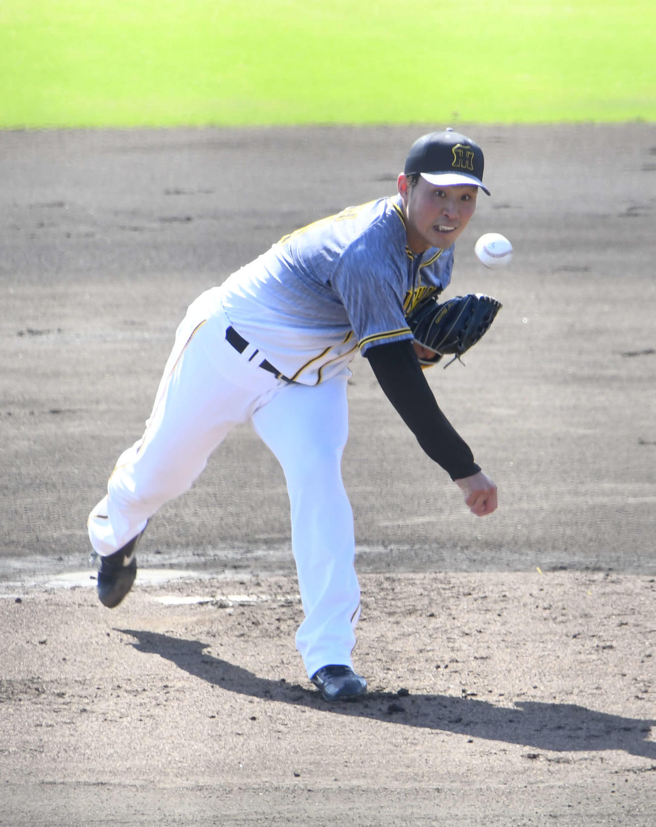 2軍練習試合オリックス対阪神　先発し5回無失点投球の阪神佐藤蓮（撮影・中野椋）