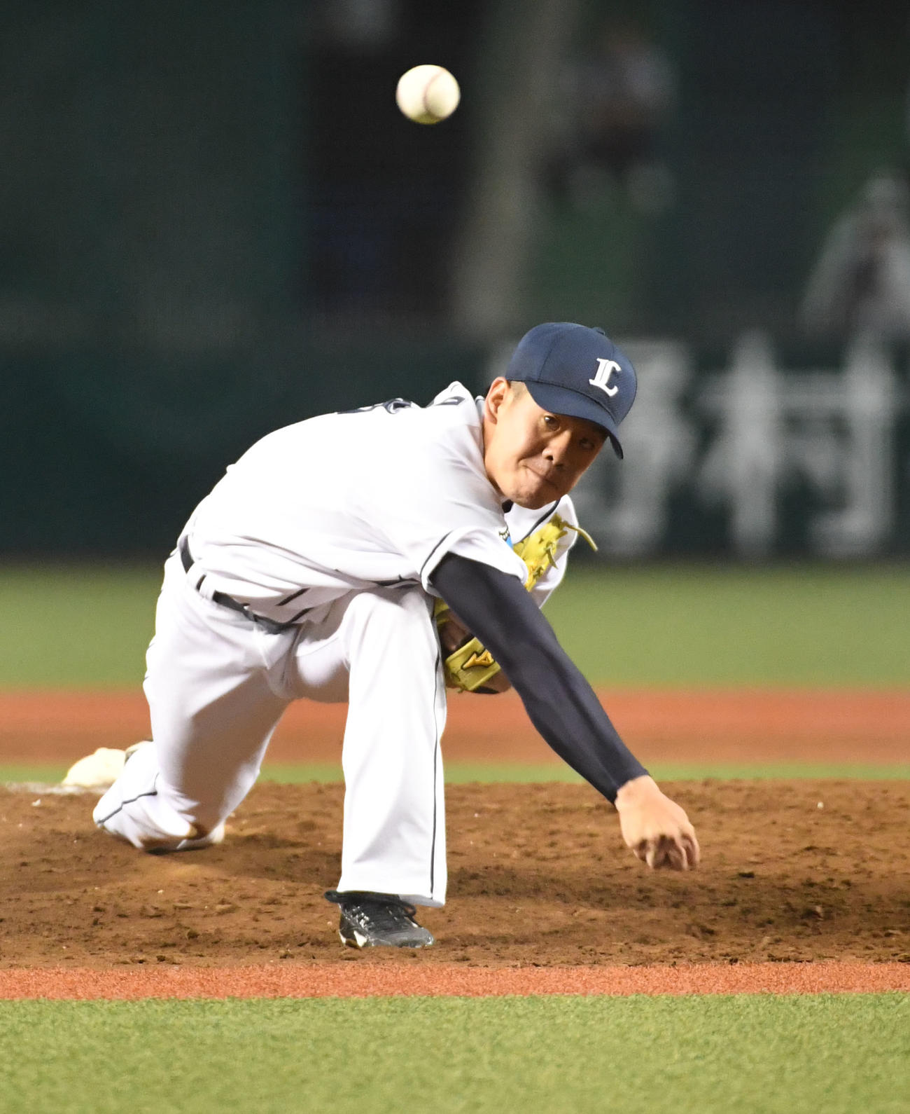 力投する西武の多和田真三郎（2016年6月10日撮影）